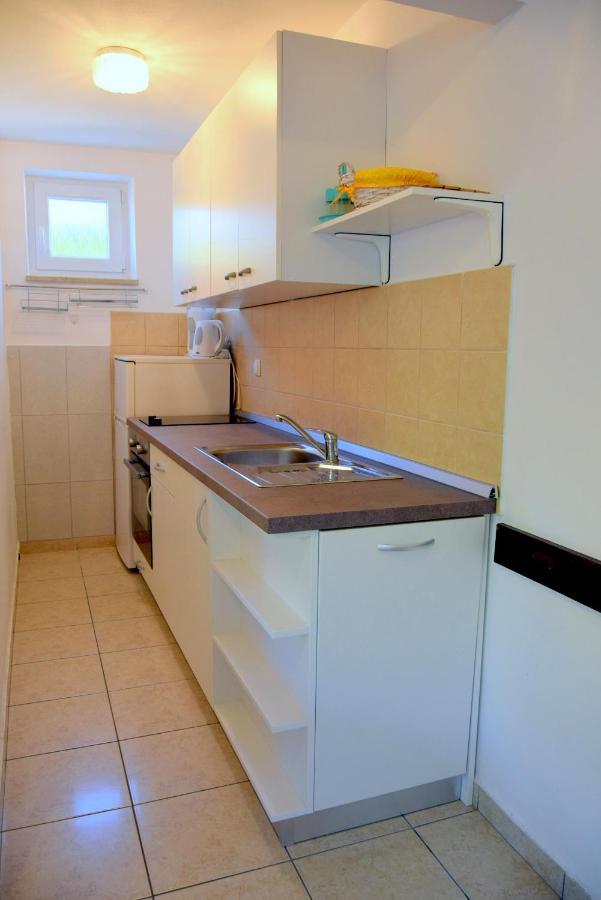 Miramar Gardenn Apartmment Banjol Kültér fotó